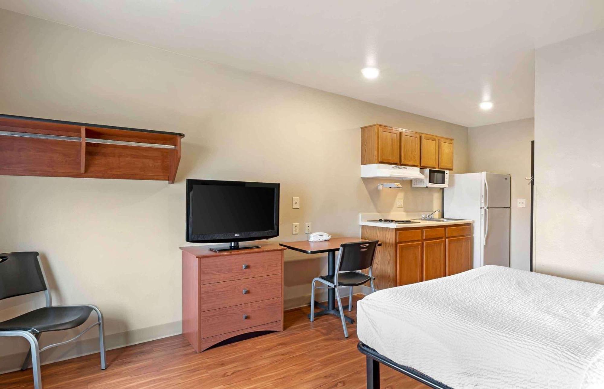 Extended Stay America Select Suites - Wichita - Airport Екстер'єр фото