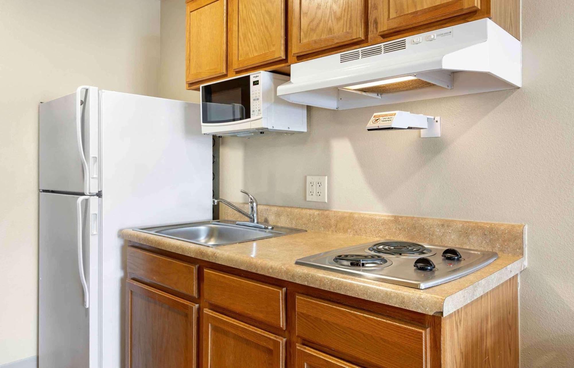 Extended Stay America Select Suites - Wichita - Airport Екстер'єр фото