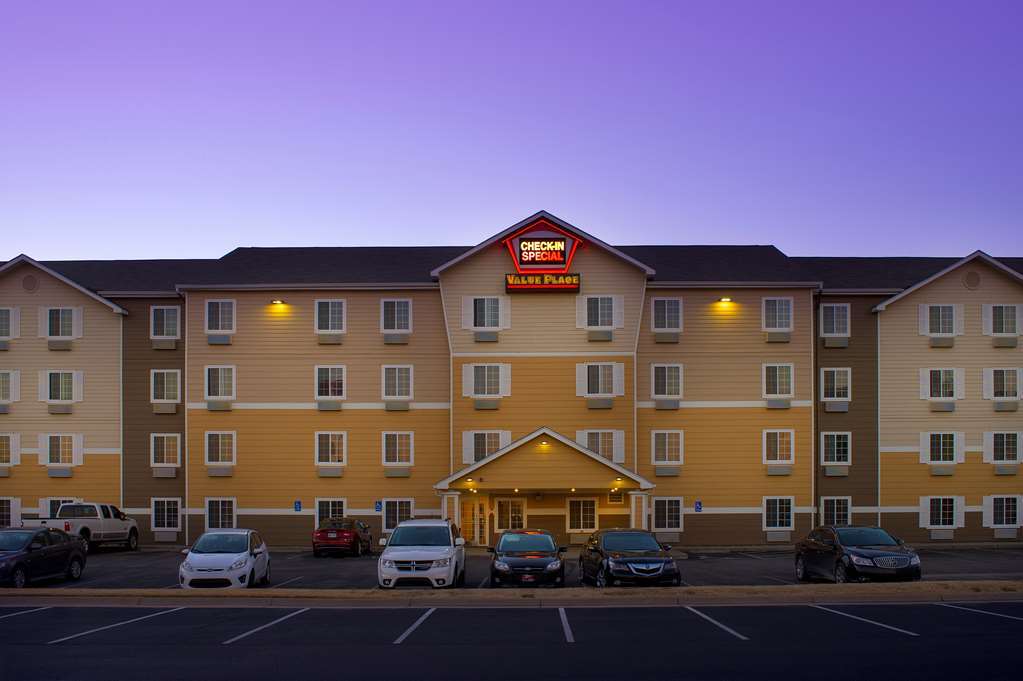 Extended Stay America Select Suites - Wichita - Airport Екстер'єр фото
