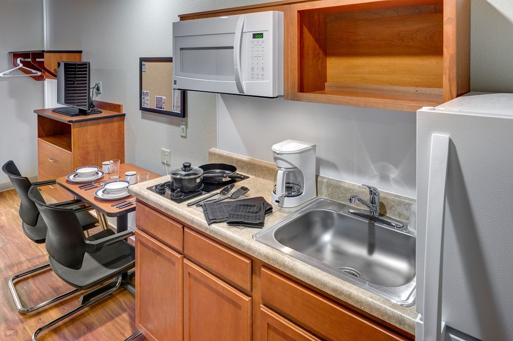 Extended Stay America Select Suites - Wichita - Airport Номер фото