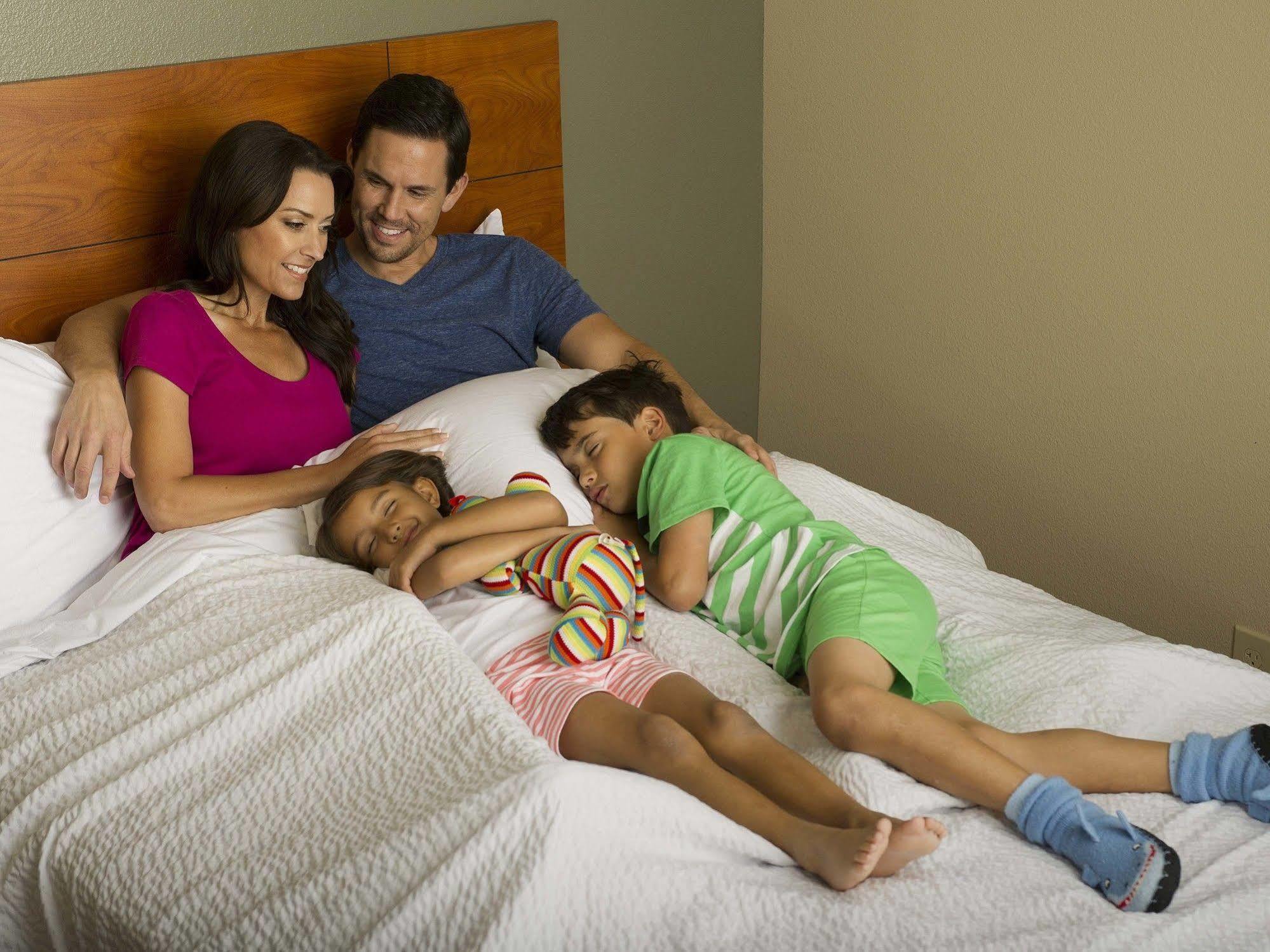 Extended Stay America Select Suites - Wichita - Airport Екстер'єр фото
